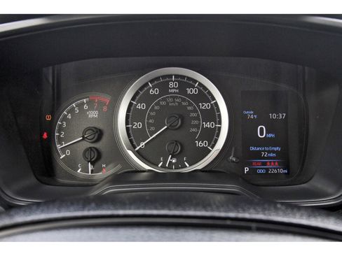 Used 2022 Toyota Corolla LE image 16