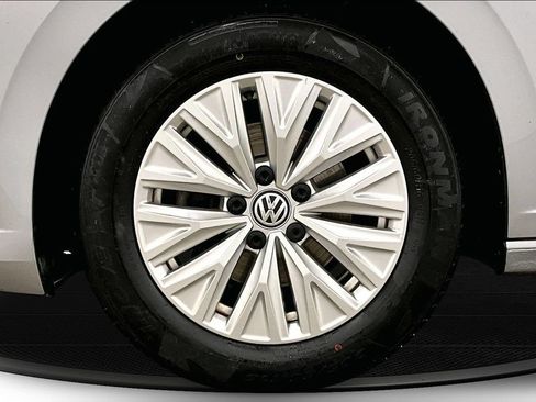 Used 2020 Volkswagen Jetta S w/ Driver Assistance Package FWD image 31