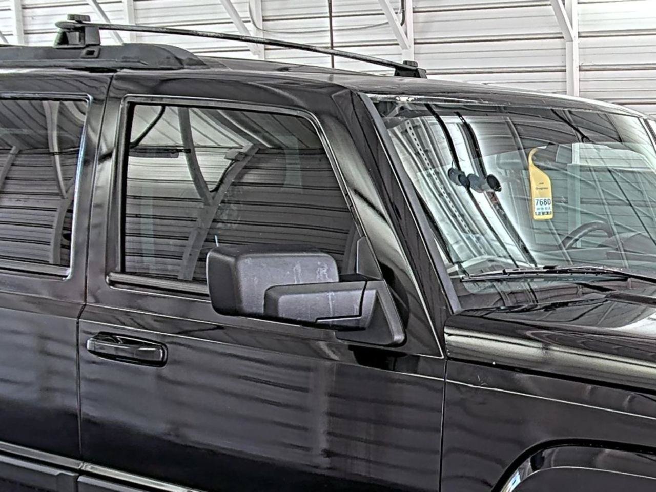 Used 2007 Jeep Commander Sport RWD image 16