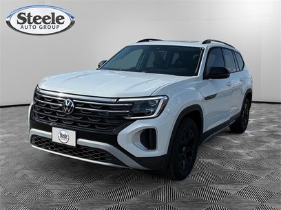 New 2025 Volkswagen Atlas Peak Edition SE