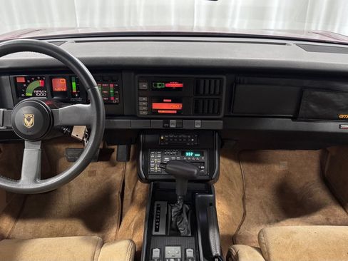 Used 1987 Pontiac Firebird Trans Am RWD image 10