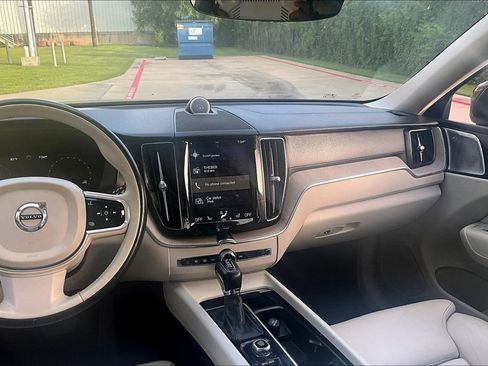 Used 2018 Volvo XC60 T6 Inscription w/ Convenience Package AWD/4WD image 8