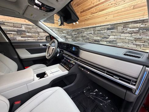 Certified 2025 Hyundai Santa Fe Calligraphy image 13