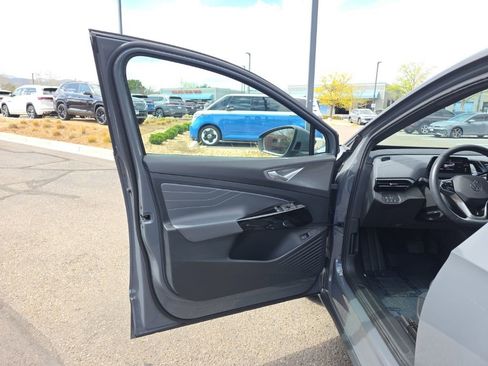 Used 2023 Volkswagen ID.4 Pro S image 11