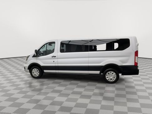 Used 2023 Ford Transit 350 XLT image 33