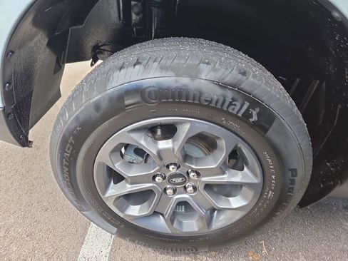 Used 2023 Ford Maverick XLT image 4