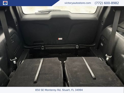 Used 2018 Ford Explorer XLT w/ Equipment Group 202A AWD/4WD image 49