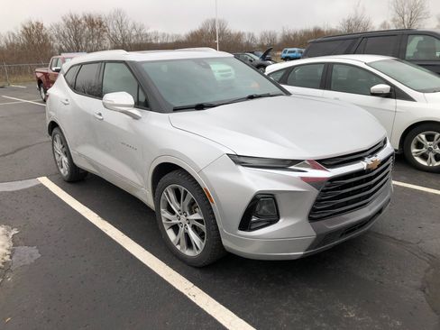 Certified 2019 Chevrolet Blazer Premier w/ Sun and Wheels Package image 3