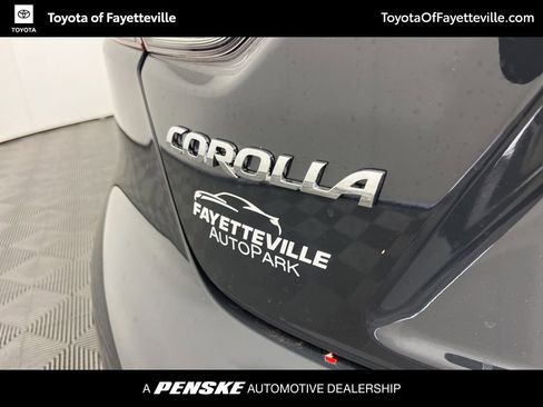 Used 2026 Toyota Corolla SE image 3