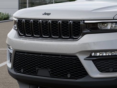 New 2025 Jeep Grand Cherokee Limited w/ Luxury Tech Group II AWD/4WD image 12