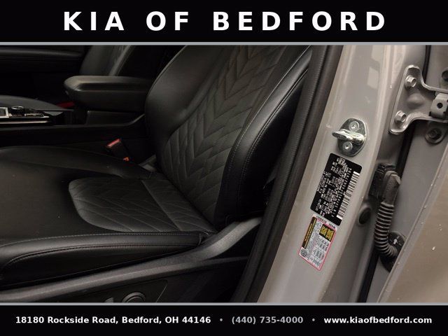 Certified 2025 Kia Sportage X-Line w/ Premium Package AWD/4WD image 13