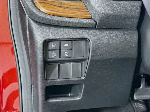 Certified 2017 Honda CR-V Touring image 10