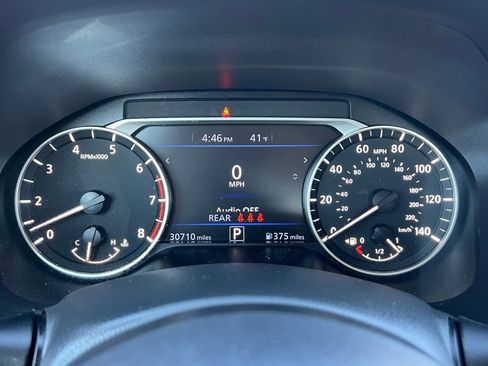 Used 2025 Nissan Altima 2.5 SV FWD image 35