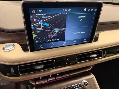 Used 2021 Lincoln Aviator Reserve w/ Equipment Group 202A image 22