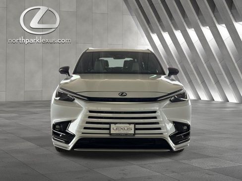 Certified 2026 Lexus TX 500h AWD w/ Technology Package image 29