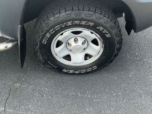 Used 2014 Toyota Tacoma 4x4 Double Cab w/ Convenience Package image 5