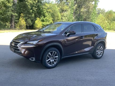 Used 2016 Lexus NX 200t w/ Premium Package image 3