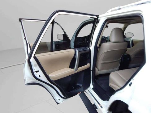 Used 2012 Toyota 4Runner Limited image 40