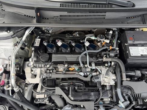 Used 2025 Toyota Corolla LE image 30