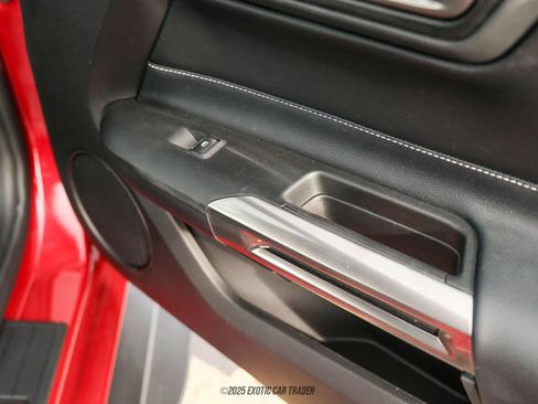 Used 2020 Ford Mustang Shelby GT500 w/ Carbon Fiber Track Pack image 48