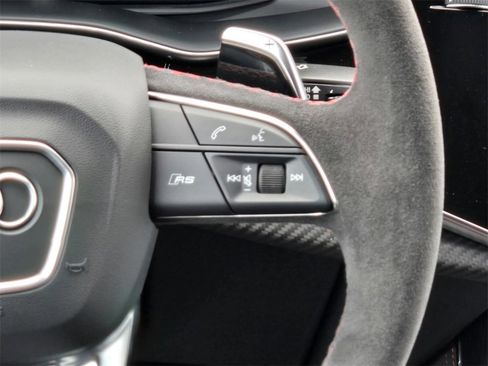 New 2025 Audi RS Q8 performance image 16