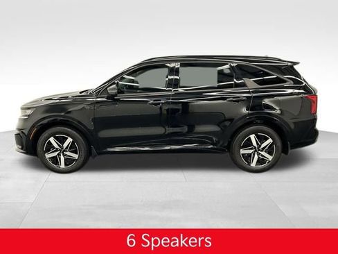 Used 2023 Kia Sorento S image 6