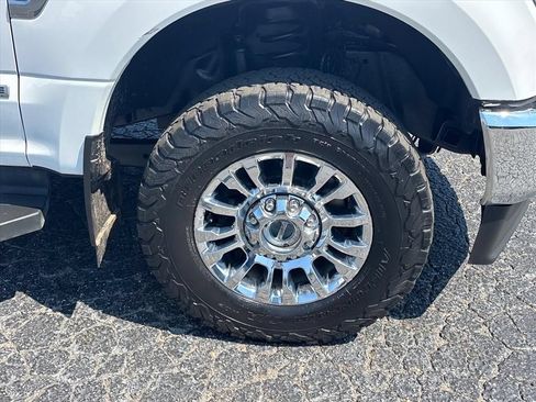 Used 2021 Ford F250 XLT w/ XLT Premium Package AWD/4WD image 11