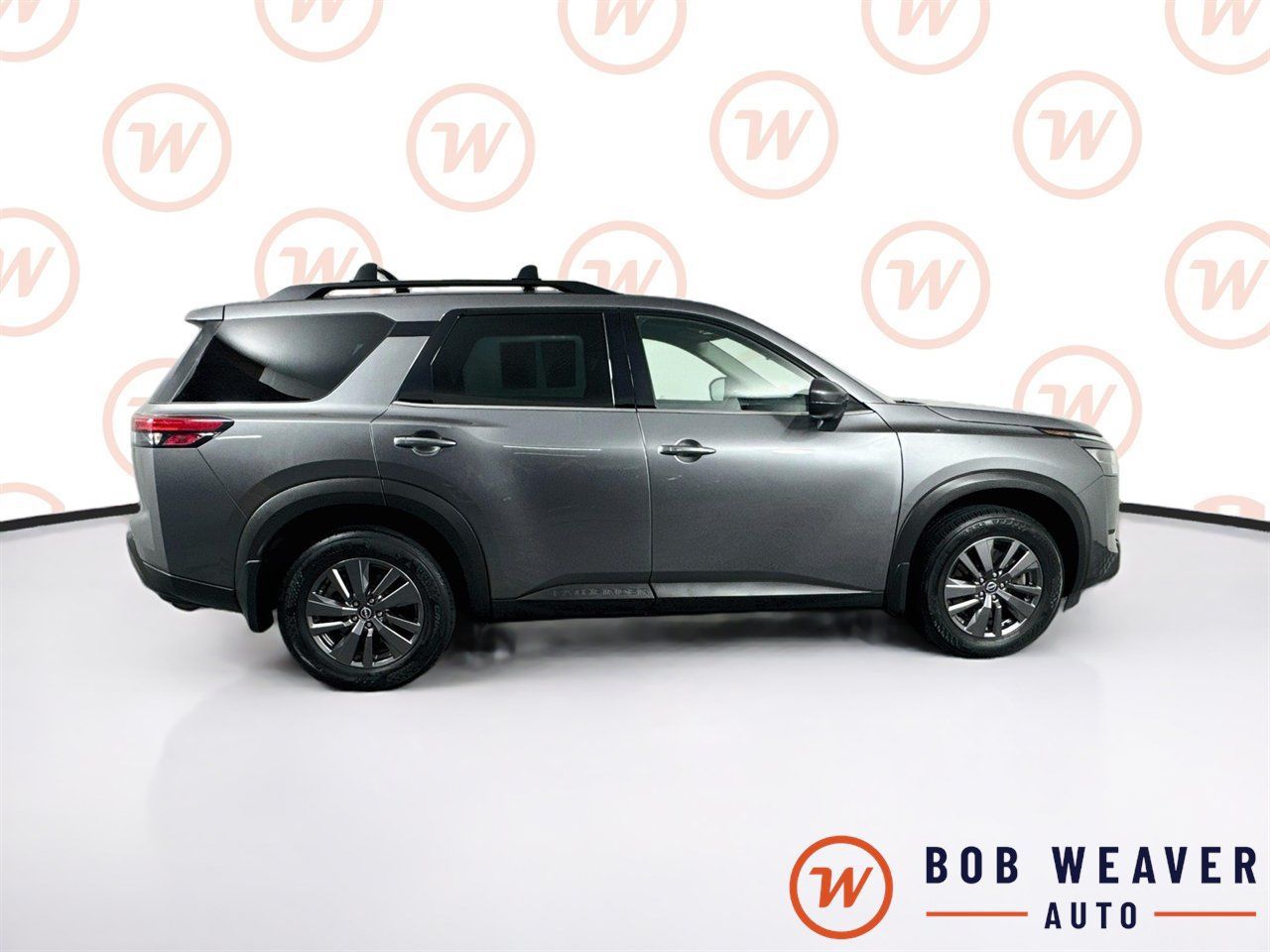 Used 2023 Nissan Pathfinder SV AWD/4WD image 9