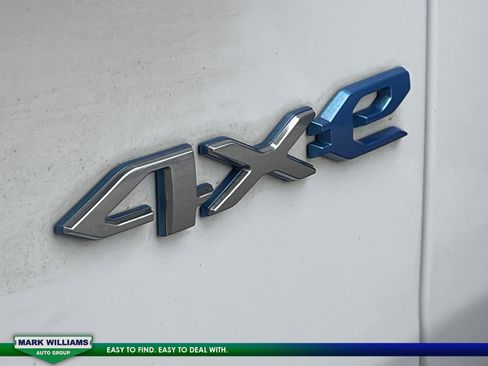 Used 2022 Jeep Wrangler Unlimited Sahara w/ Cold Weather Group image 9