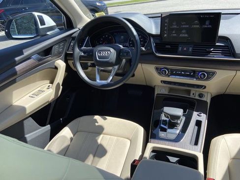 Used 2023 Audi Q5 2.0T Premium w/ Convenience Package AWD/4WD image 15