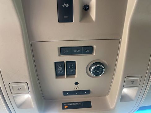 Used 2019 GMC Yukon Denali w/ Denali Ultimate Package AWD/4WD image 40