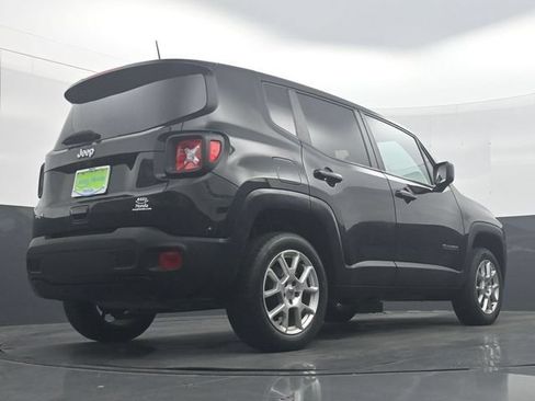 Used 2023 Jeep Renegade Latitude AWD/4WD image 33