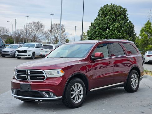 Used 2018 Dodge Durango SXT w/ Quick Order Package 2BB image 3