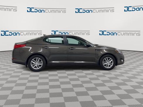 Used 2012 Kia Optima LX w/ Convenience Pkg image 9