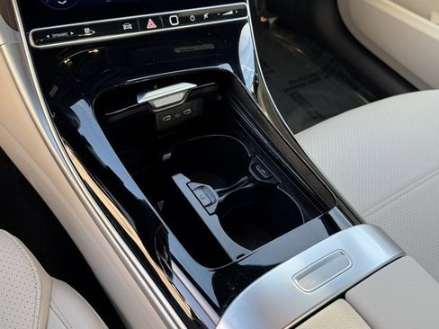 Used 2025 Mercedes-Benz C 300 Sedan image 20