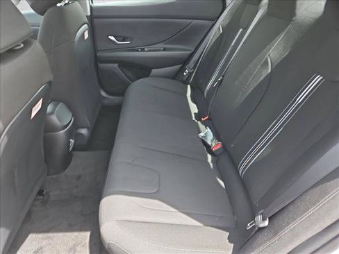 New 2026 Hyundai Elantra Hybrid FWD image 16