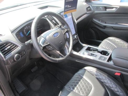 Certified 2024 Ford Edge Titanium image 25