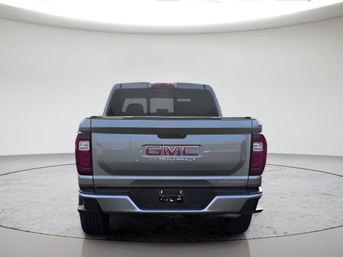 Used 2025 GMC Canyon Denali AWD/4WD image 5