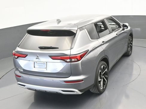 Used 2022 Mitsubishi Outlander SE image 53