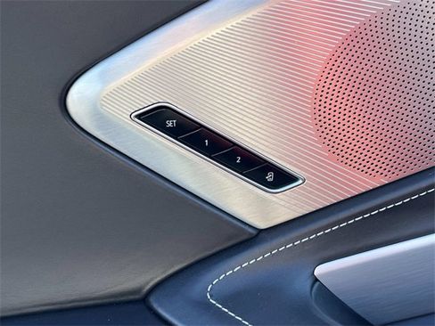 Used 2025 Chevrolet Corvette Stingray Premium Conv w/ 3LT image 23