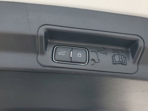 Used 2025 Ford Explorer ST-Line w/ Premium Package image 13