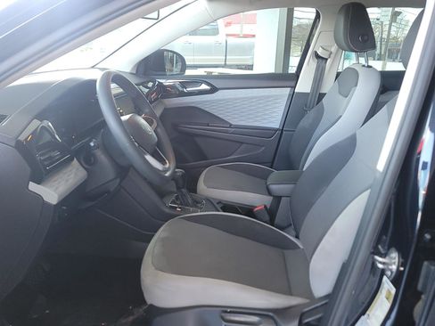 Used 2022 Volkswagen Taos S FWD image 9