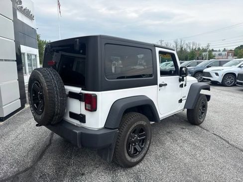 Used 2018 Jeep Wrangler Sport w/ Connectivity Group AWD/4WD image 7