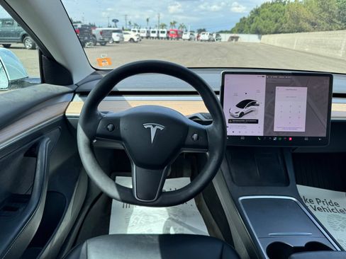 Used 2022 Tesla Model 3 Long Range AWD/4WD image 17