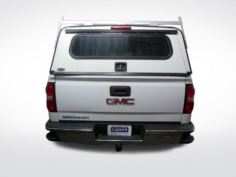 Used 2018 GMC Sierra 1500 2WD Regular Cab w/ Sierra Convenience Package image 5
