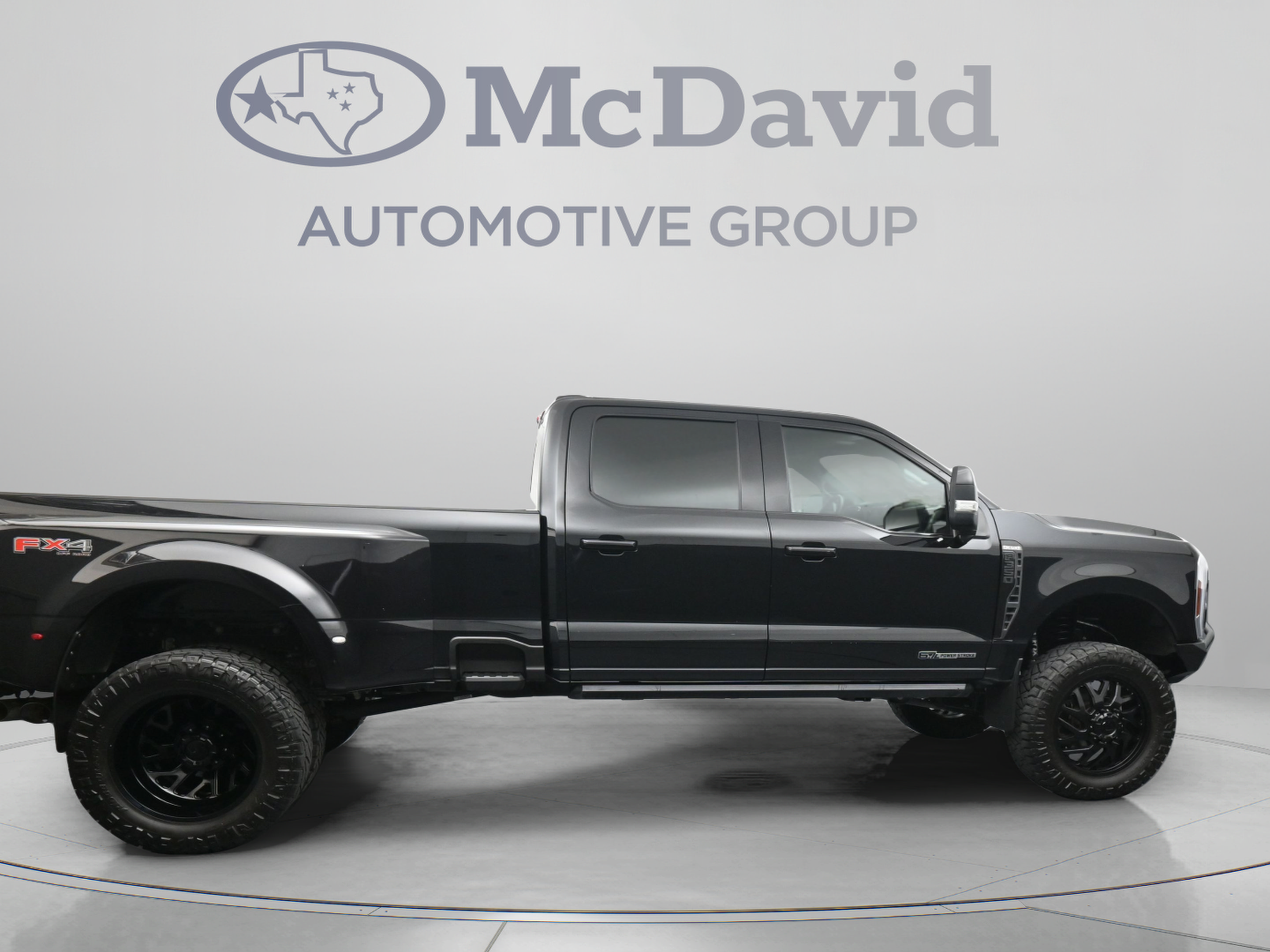 Used 2024 Ford F350 King Ranch w/ Chrome Package AWD/4WD image 9