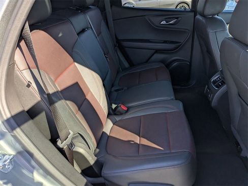 Used 2025 Chevrolet Blazer RS image 36