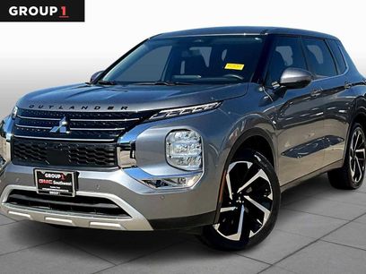 Used 2023 Mitsubishi Outlander SE