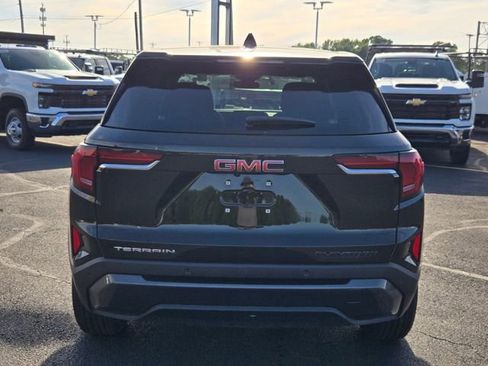 Used 2026 GMC Terrain Elevation FWD image 4