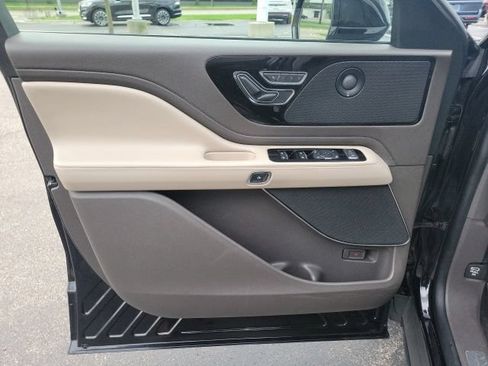 Certified 2024 Lincoln Aviator Reserve w/ Elements Package Plus AWD/4WD image 14